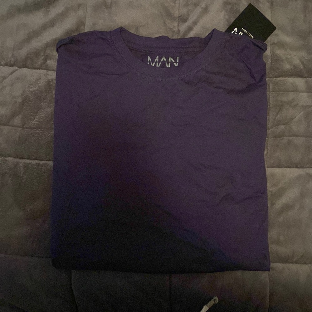 Boohoo Tee